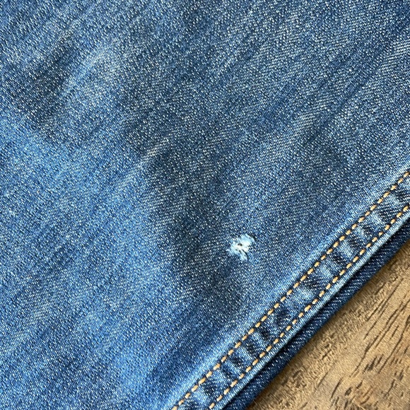 Levi’s 569 Relaxed Fit, Mens Size W42 L32, Used. Some wear as Pictured - Picture 6 of 8